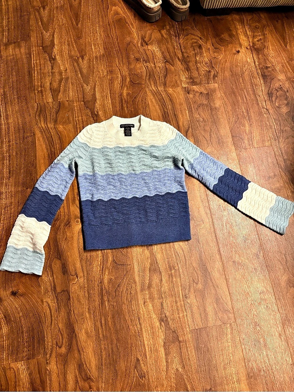 Design 365 Pastel Colorblock Wave Knit Sweater - Size XS